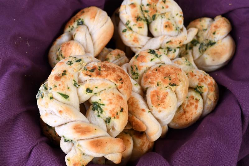 Garlic Knots