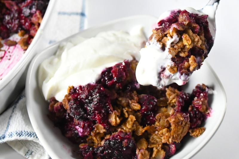 Berry Chocolate Baked Oats
