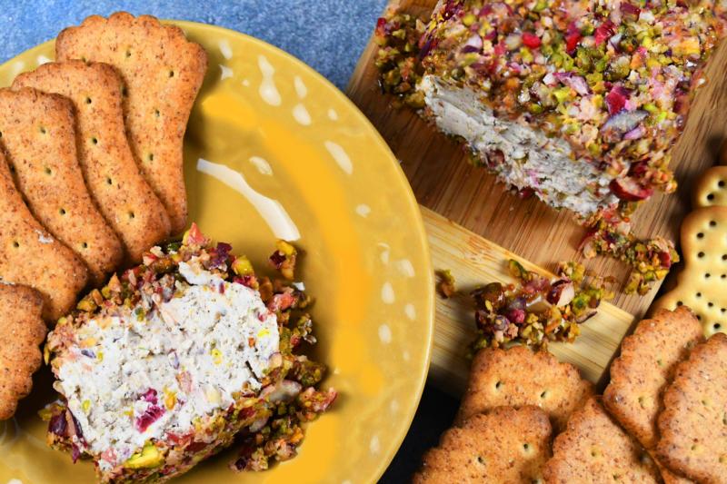 Cranberry Pistachio Cheese Log